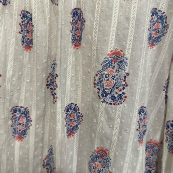 Joe Fresh White and Blue Blouse - Picture 2 of 7